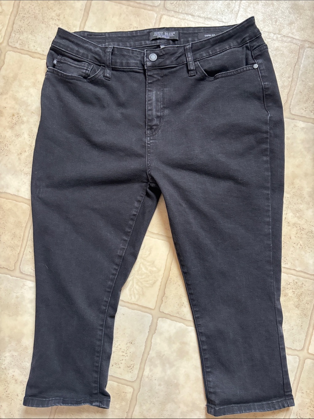 Judy Blue Capri Fit Black Denim Capri Jeans Women’s Size 15/32 JB88239